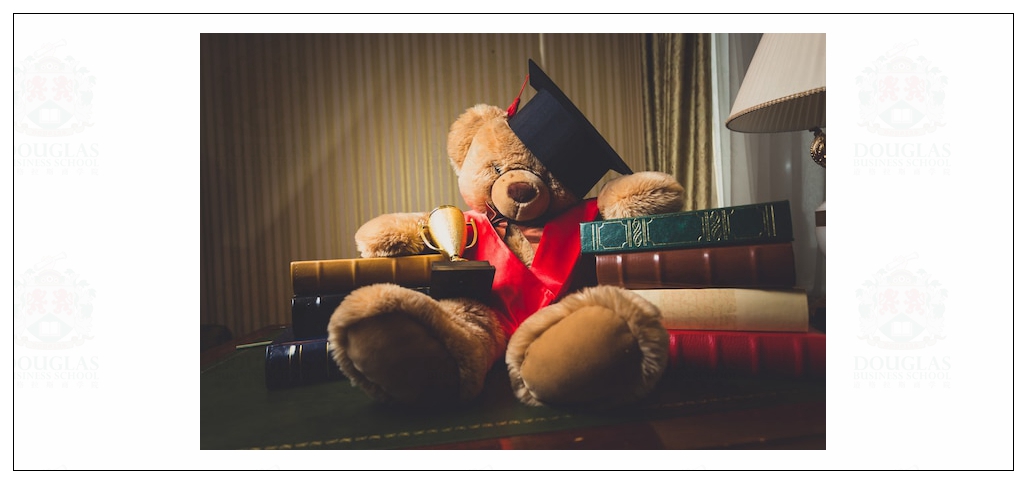 MBA案例分析家:Netflix如何使用数据来挑选电影和策划内容?